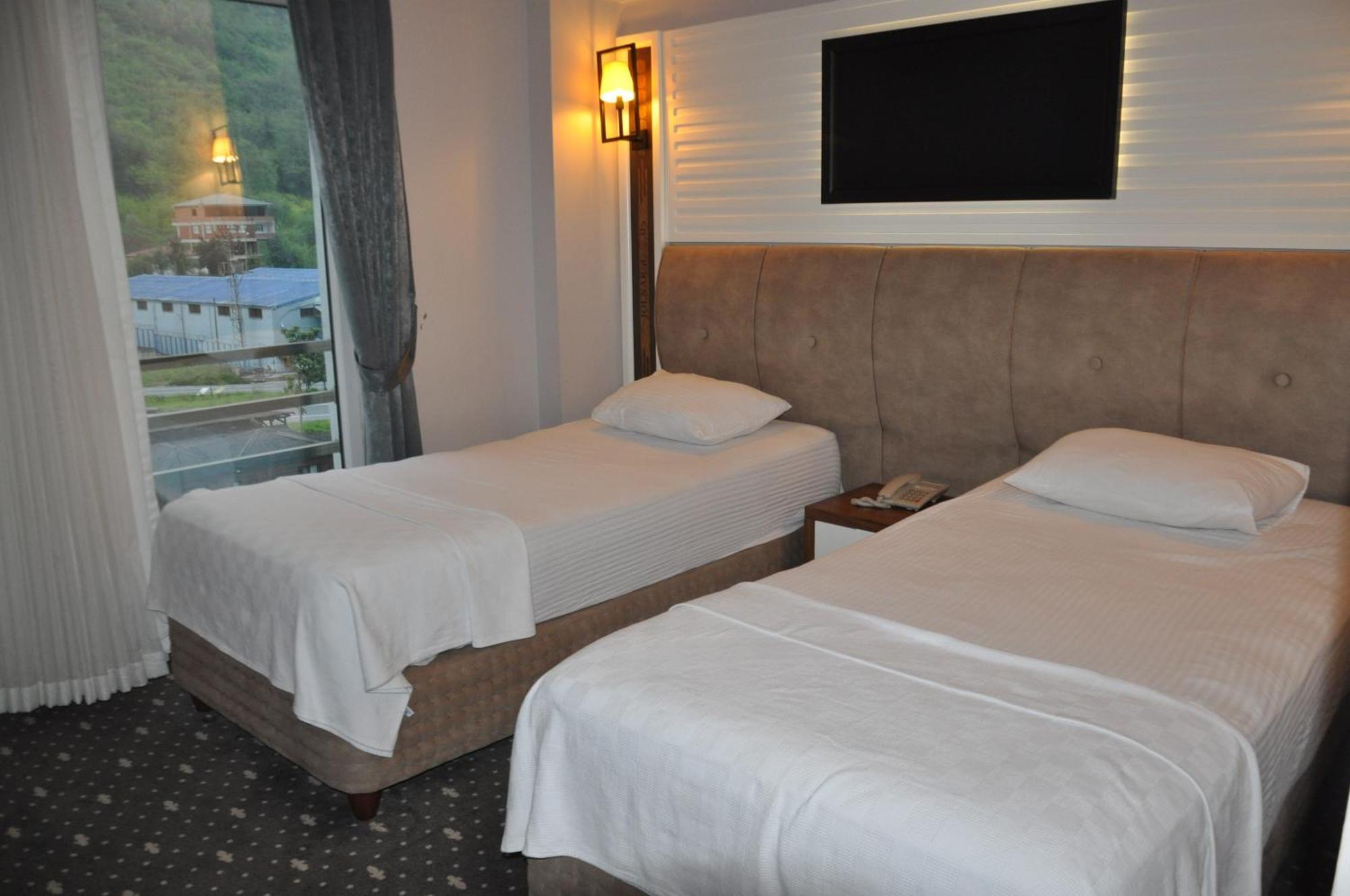 Jolnar Garden Hotel ماتشكا المظهر الخارجي الصورة